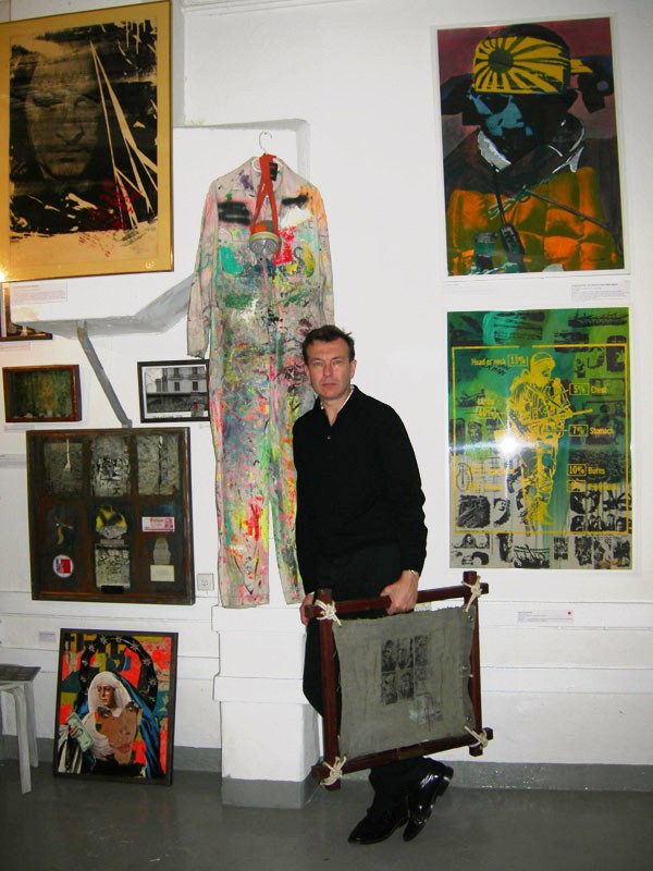TD with his frames Basquiat copied 